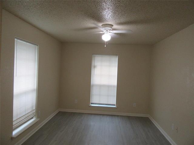 Building Photo - 1345 Roan Dr