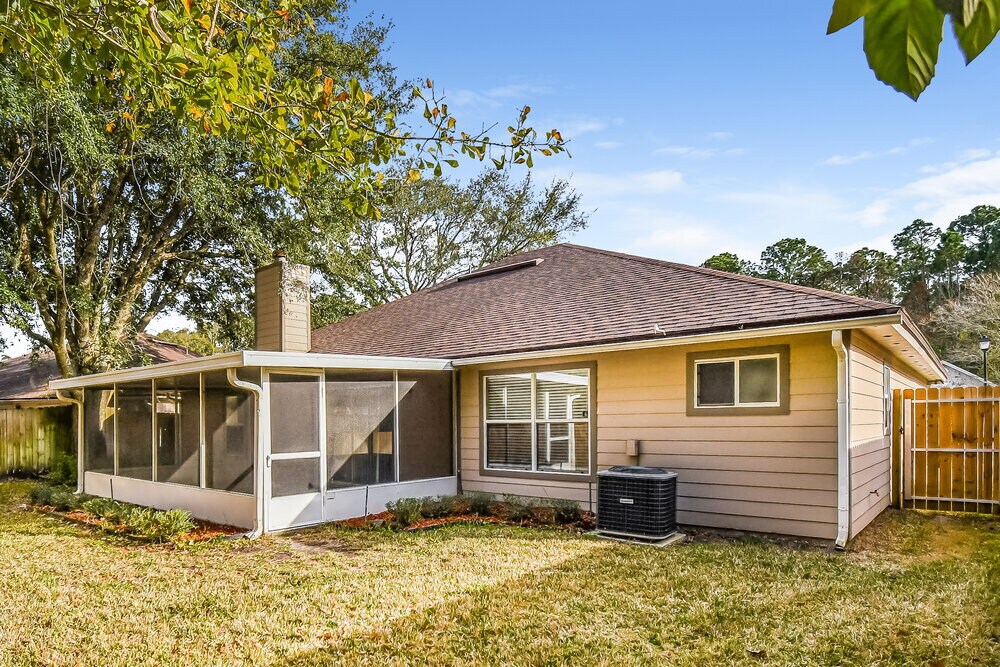 Building Photo - 3855 Chapelgate Rd