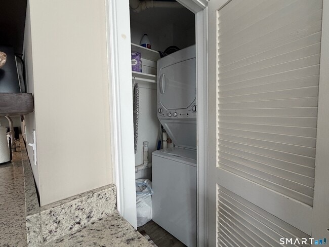 Building Photo - 48 Wrights Crossing Rd