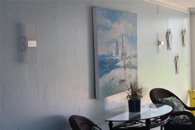Building Photo - 3810 Gulf of Mexico Dr