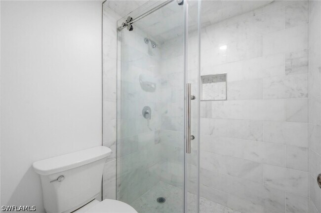 Building Photo - 4092 Belair Ln