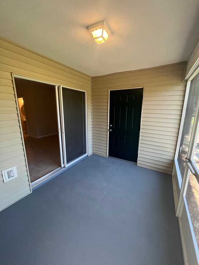 Building Photo - 4271 Plantation Cove Dr