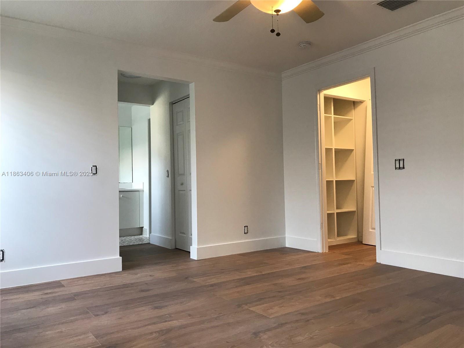 Building Photo - 4265 Pine Ridge Ct