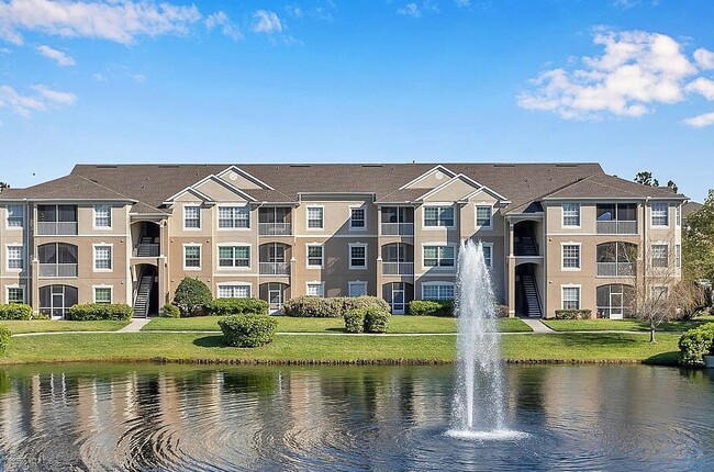 Building Photo - 10550 Baymeadows Rd