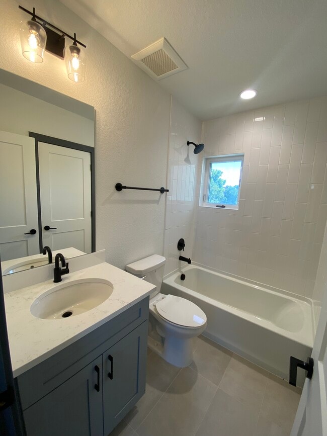 Building Photo - 3569 S Pennsylvania St