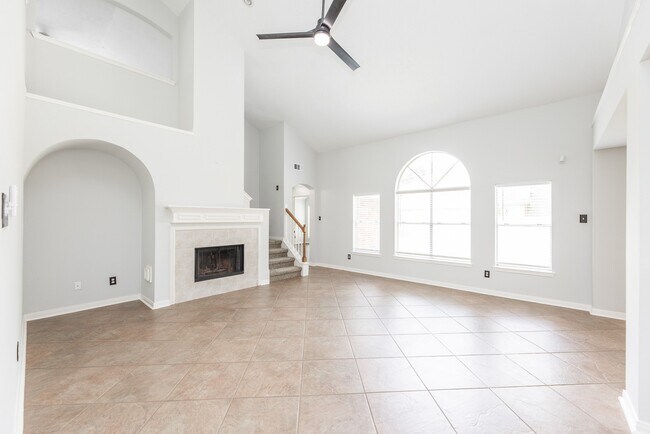 Building Photo - 23106 Beech Canyon Dr