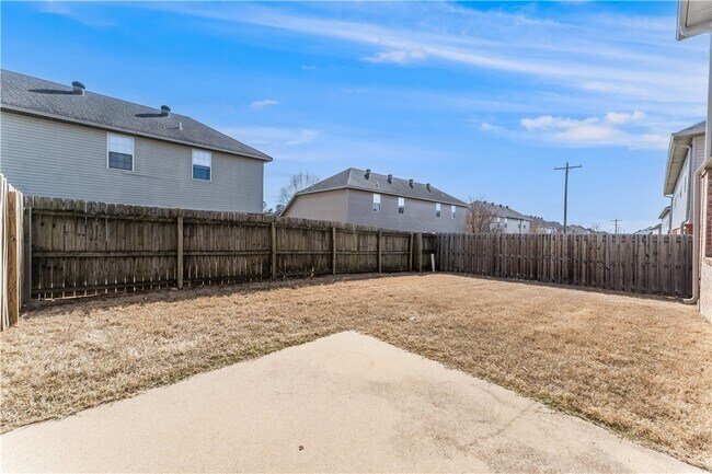 Building Photo - 3005 SW Deerfield Blvd