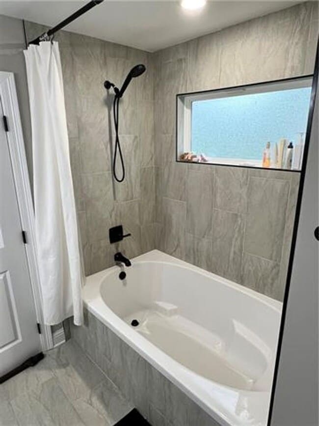 Building Photo - Beautiful One year old 3 BR 2 bath home
