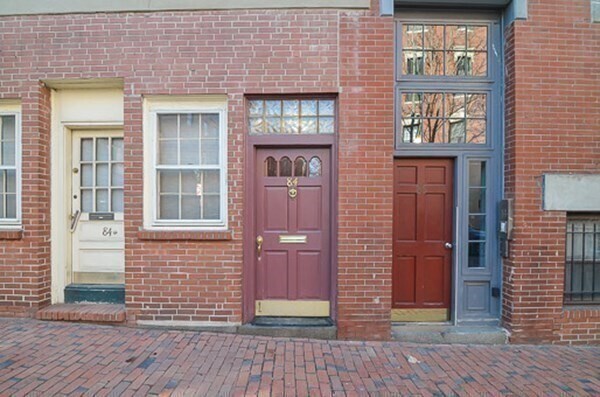 Building Photo - 89 West Cedar St