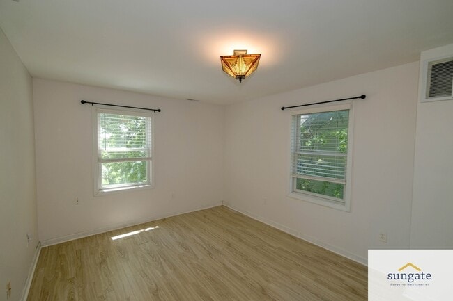 Building Photo - 3510 Hamilton Ave