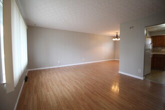 Building Photo - 5117 Bixford Ave