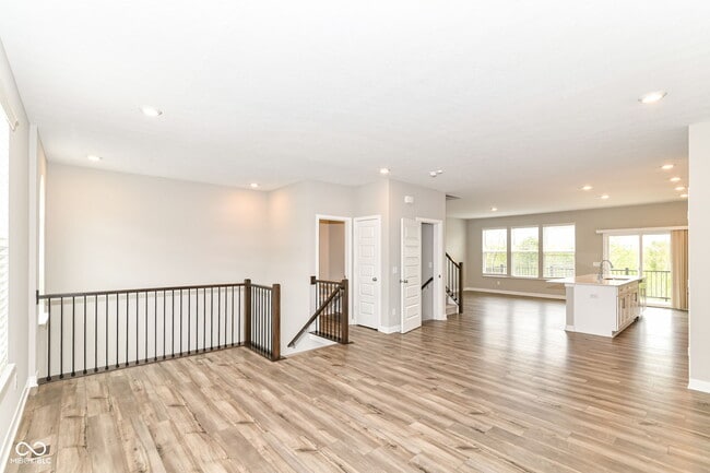 Building Photo - 6872 Sunstone Pl