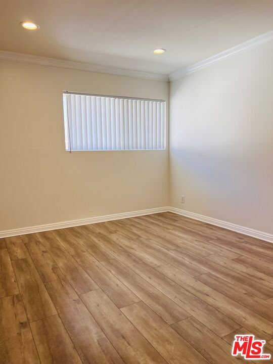 Building Photo - 121 Sinclair Ave