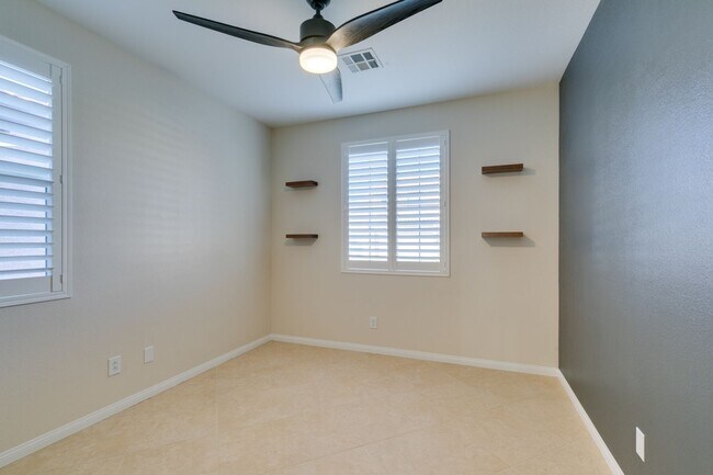 Building Photo - Beautiful Single-Story, 3 Bedroom Home on a Premium Corner Lot in NW!