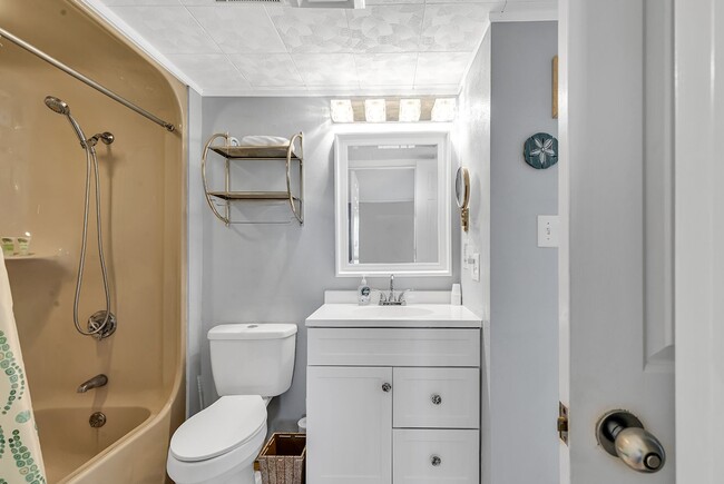 Building Photo - Winter Rental in Myrtle Beach! Unbeatable Ocean View! Perfect location! Beautifully clean!