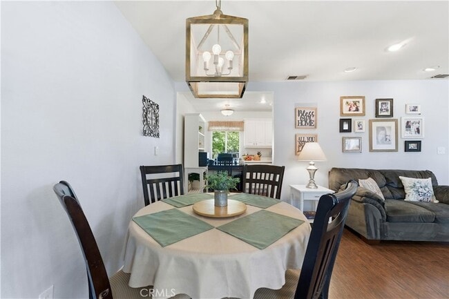 Building Photo - 855 N 3rd Ave