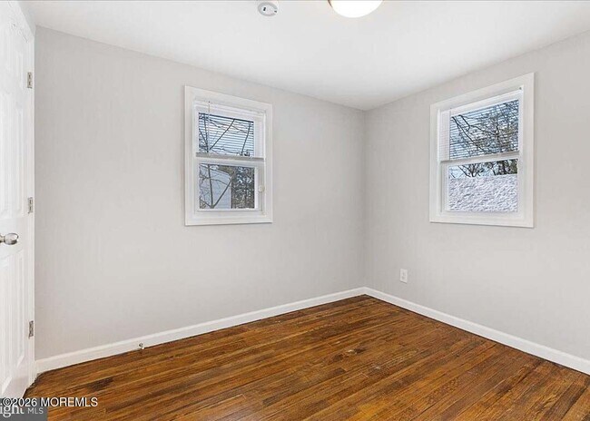 Building Photo - 43 Iowana Ave