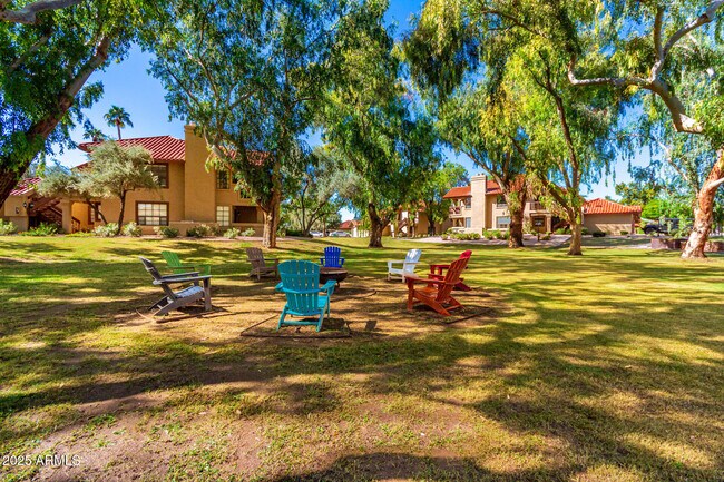 Building Photo - 8700 E Mountain View Rd