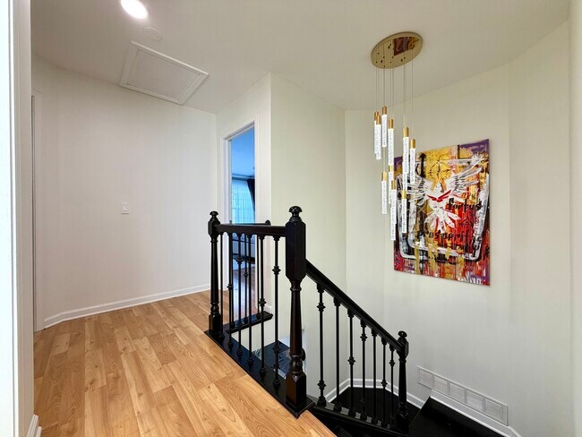 Building Photo - 2350 County Farm Ln