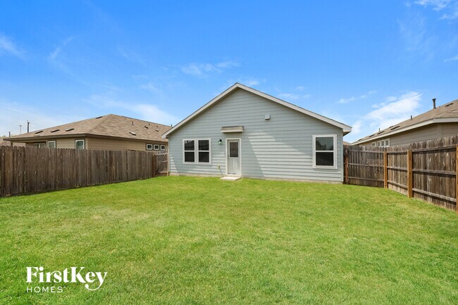 Building Photo - 13707 Locklear Way