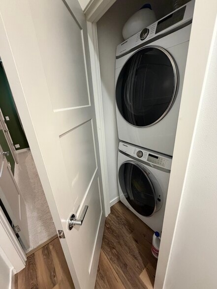 Building Photo - 5455 25th Ave SW