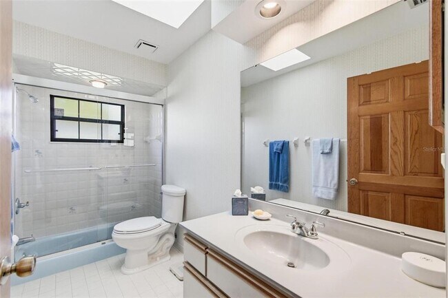 Building Photo - 24 Chippeway Ct