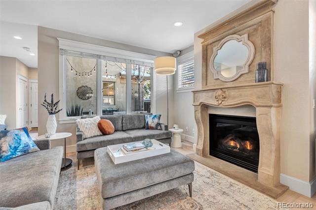 Building Photo - 423 S Humboldt St