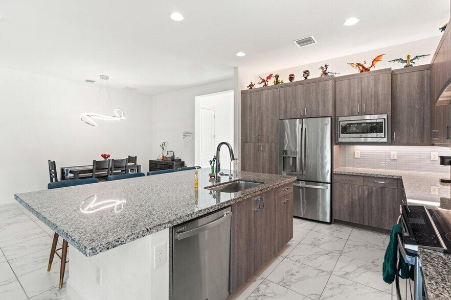 Building Photo - 13185 Mount Columbia Ter