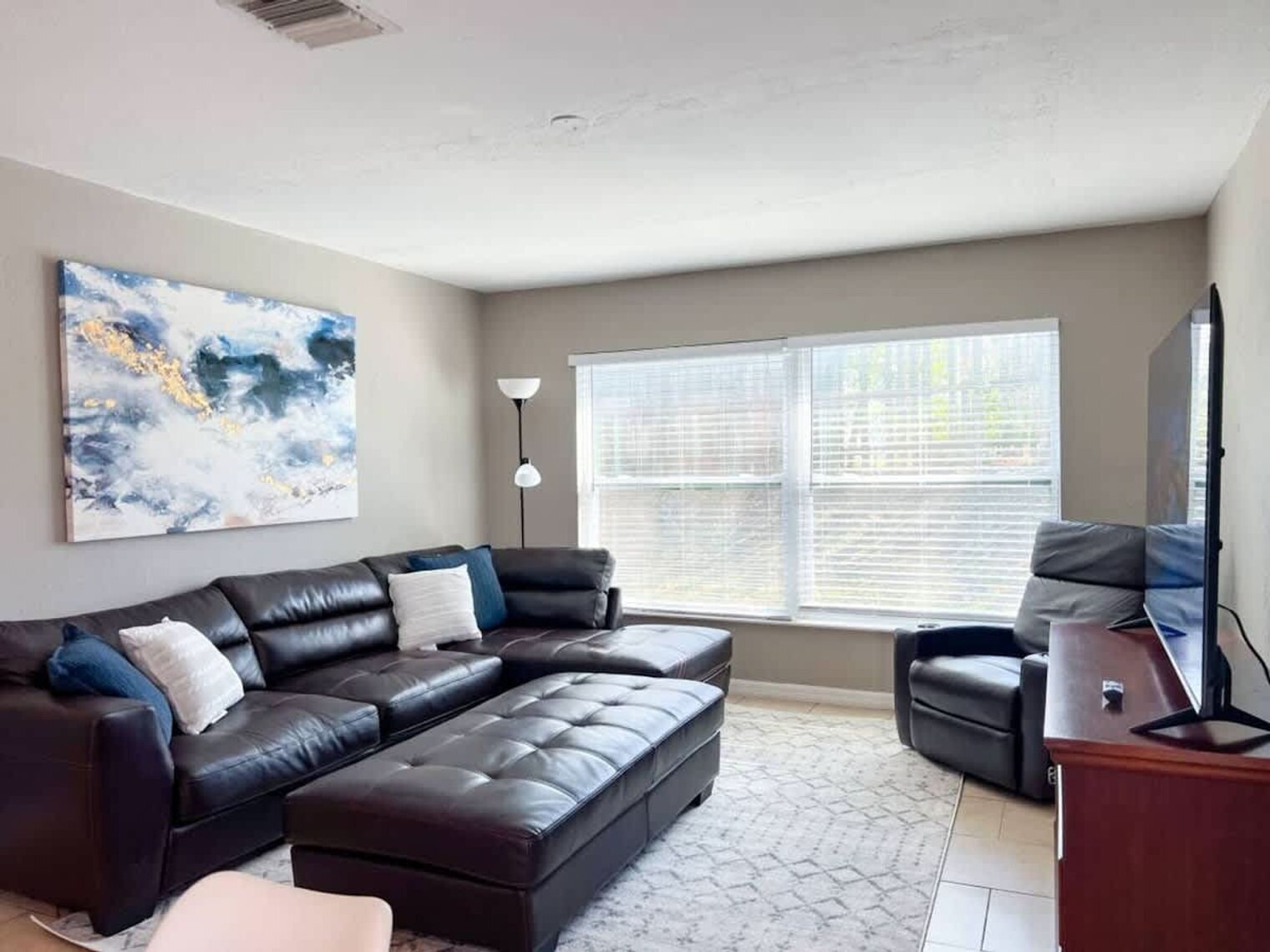 Building Photo - 37132 Grassy Hill Ln
