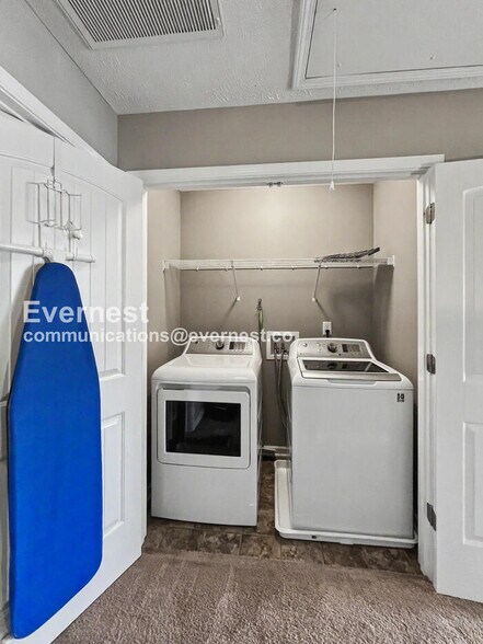 Building Photo - 4159 Saddlecreek Wy