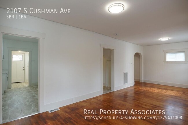 Building Photo - 2107 S Cushman Ave