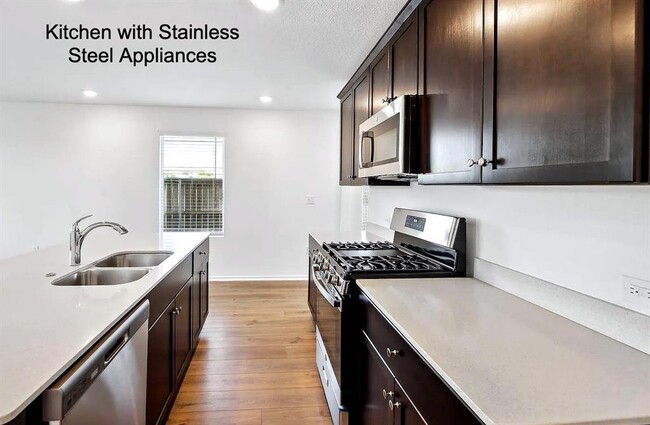 Building Photo - 7108 Spotted Leaf Way