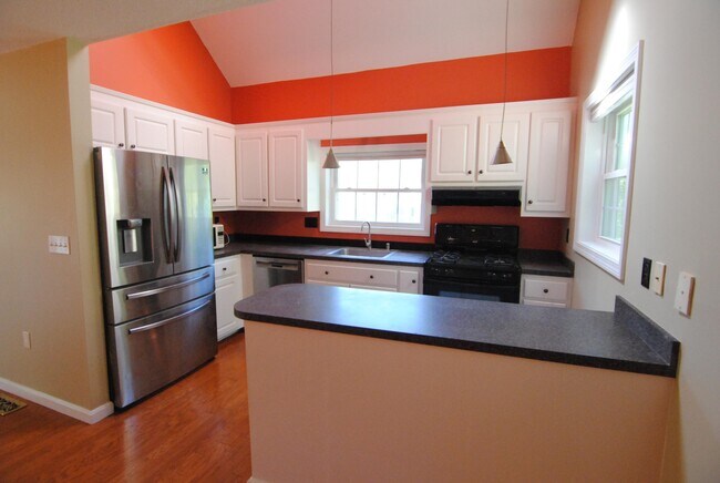 Building Photo - 11 Ventura Cir