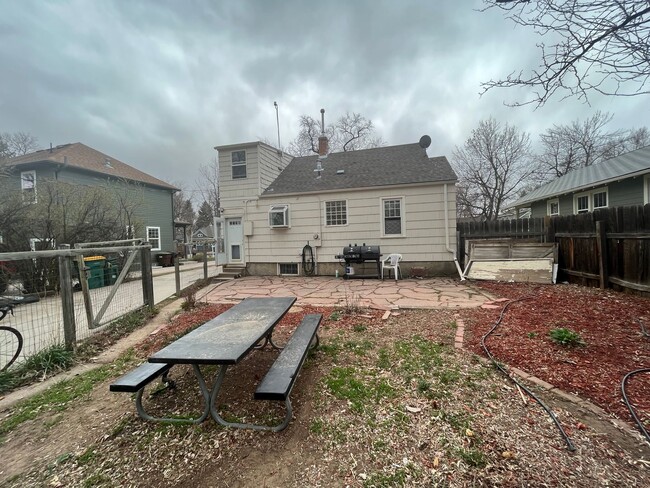 Building Photo - Cute House In Fort Collins