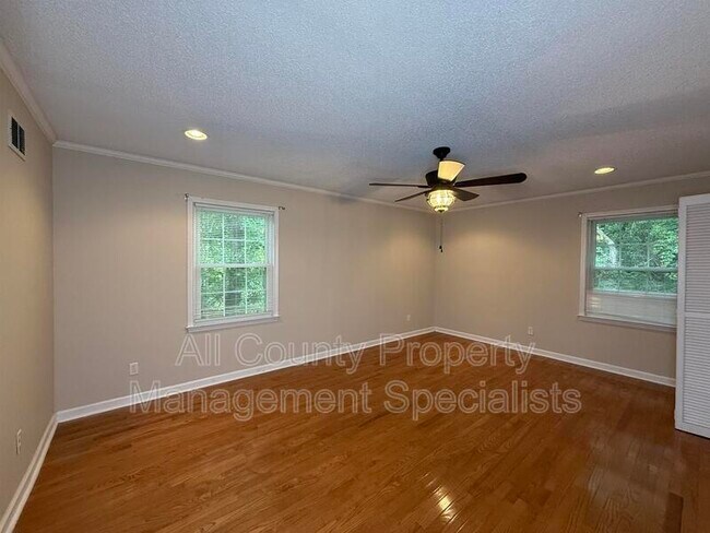 Building Photo - 2932 Bagpipe Rd