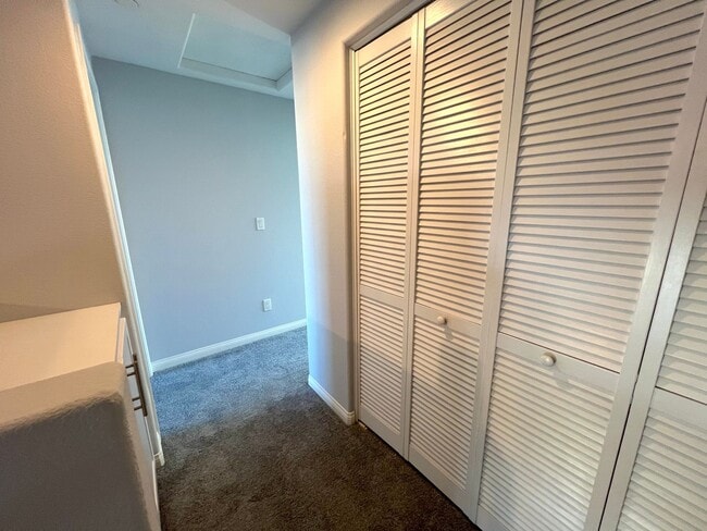 Building Photo - 4 Bedroom townhome available now in Cypress