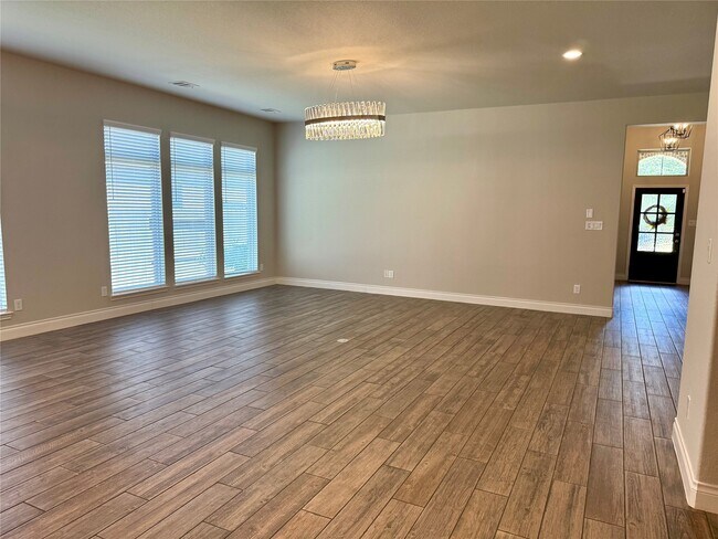 Building Photo - 29122 Parker Heights Ln