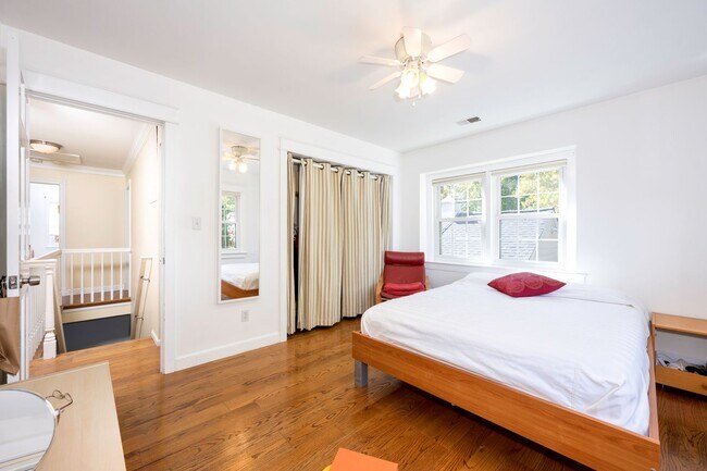 Building Photo - Amazingly Beautiful Colonial - Montgomery Village - Maryland