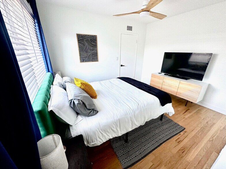 Building Photo - 13505 Wilkie Ave