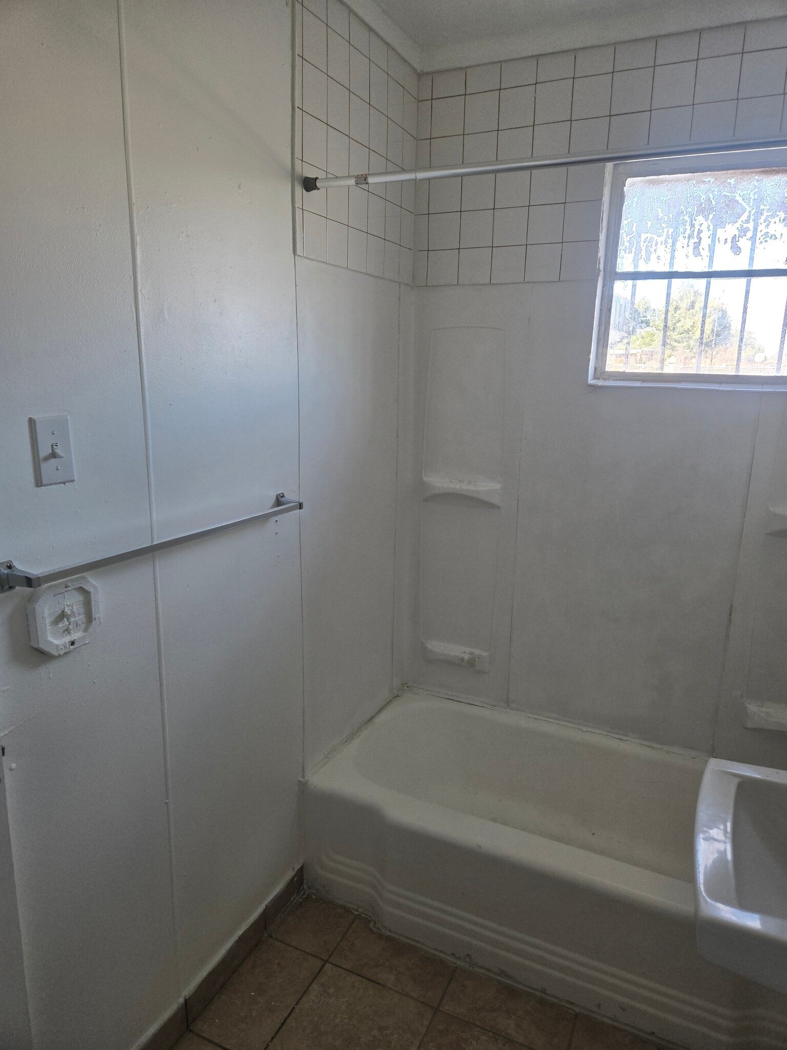 Building Photo - 708 Jackson Ave