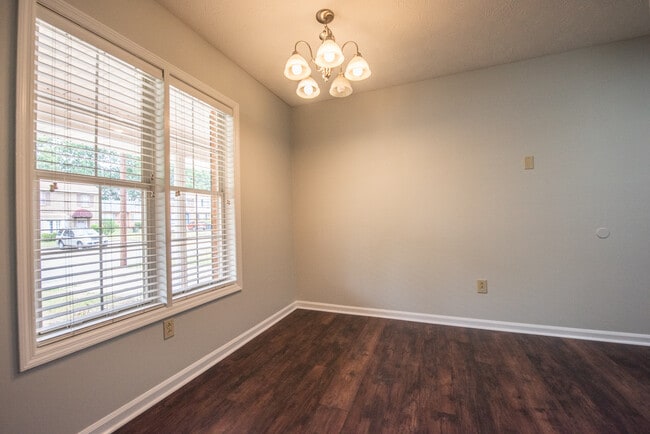 Building Photo - 846 Choctaw Ave