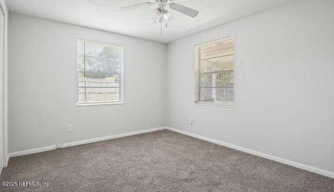 Building Photo - 5758 Newberg Ln