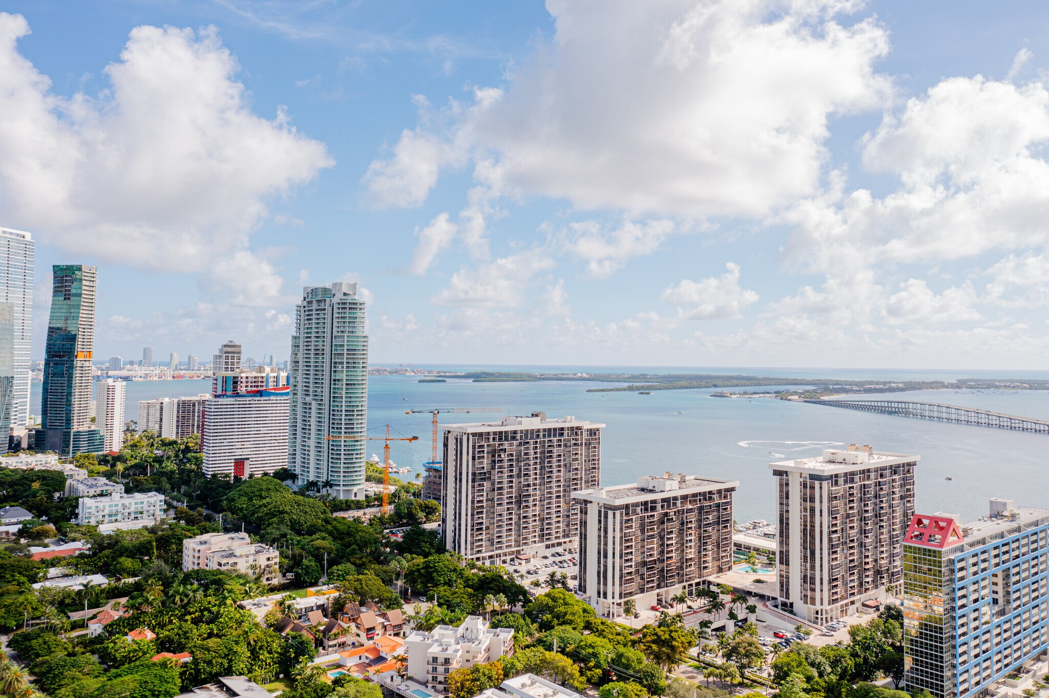 Building Photo - 1925 Brickell Ave