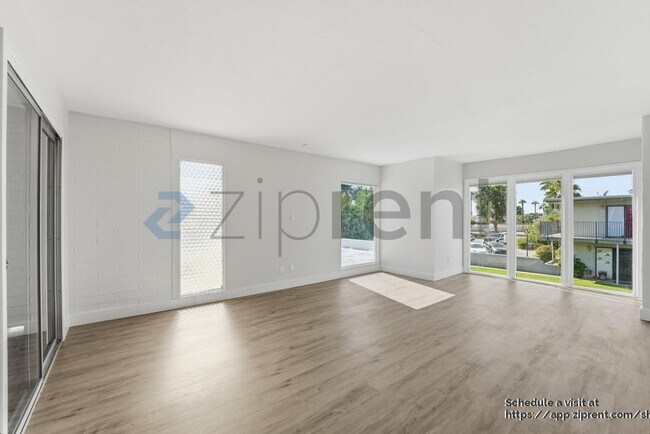 Building Photo - 4142 E Calle Redonda