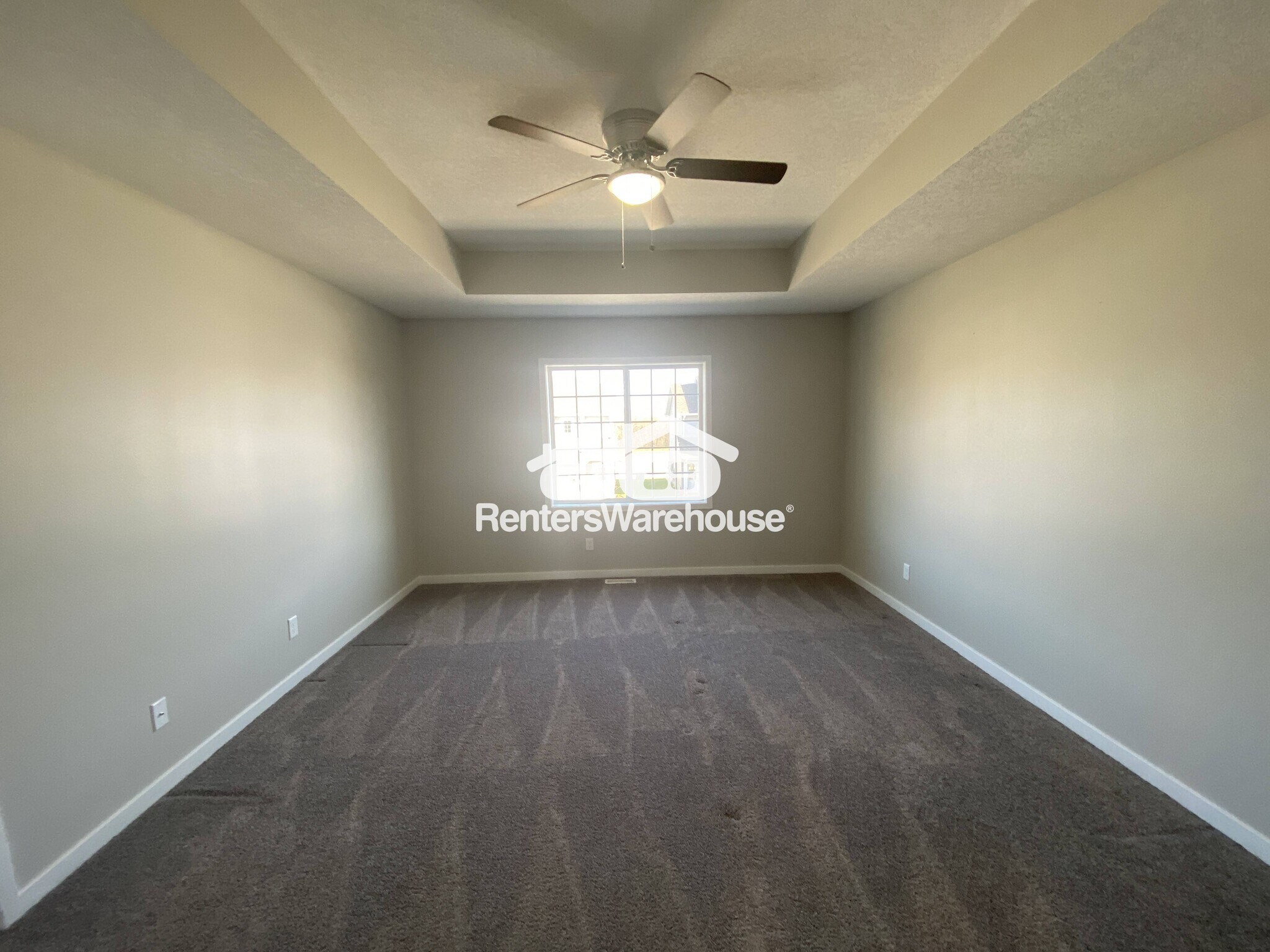 Building Photo - 7000 Lake Hill Dr