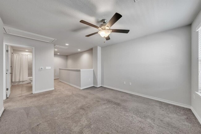 Building Photo - 5404 Golden Canary Ln