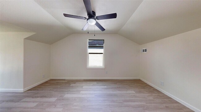 Building Photo - 3806 Cosby St