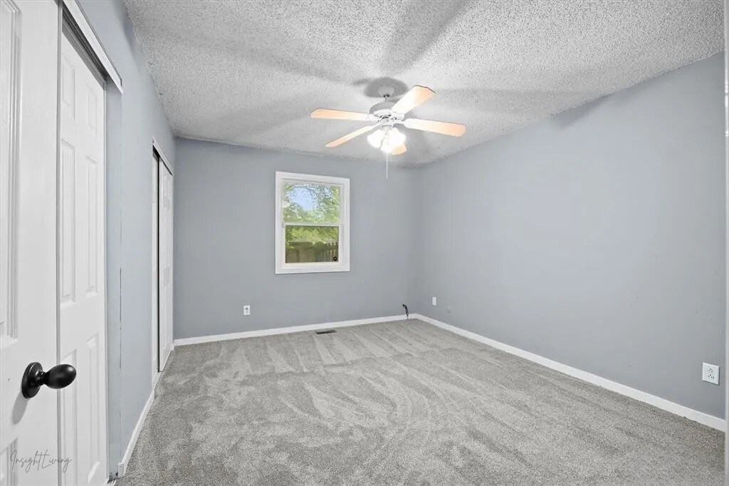 master bedroom - 2602 E Main St