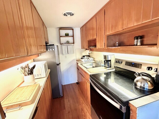 Building Photo - 3500 S Ocean Blvd