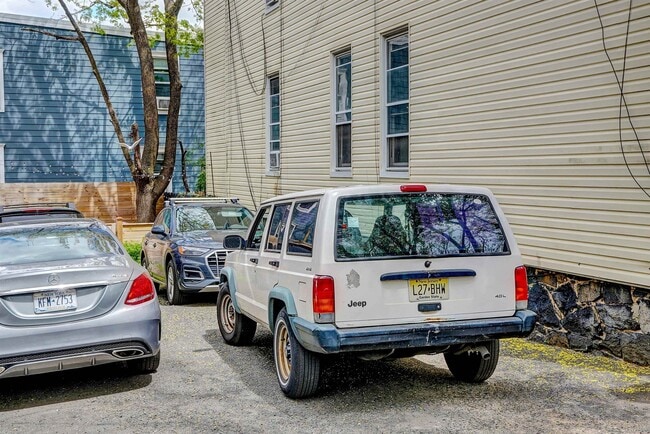 Building Photo - 62 Booraem Ave